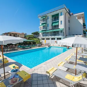 hotel-suisse-marina-di-pietrasanta.it-tuscanyhotel.com/