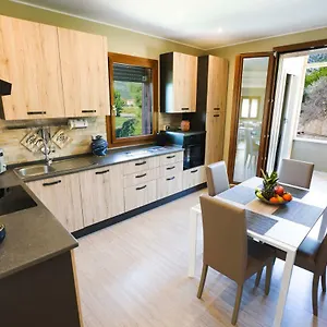 https://luxury-home-garden-apartament-bosa-marina.in-sardinia.net